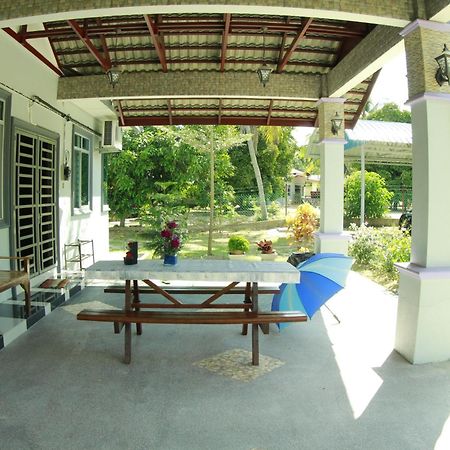 Twin Castle Homestay กัวลาปิลาห์ ภายนอก รูปภาพ