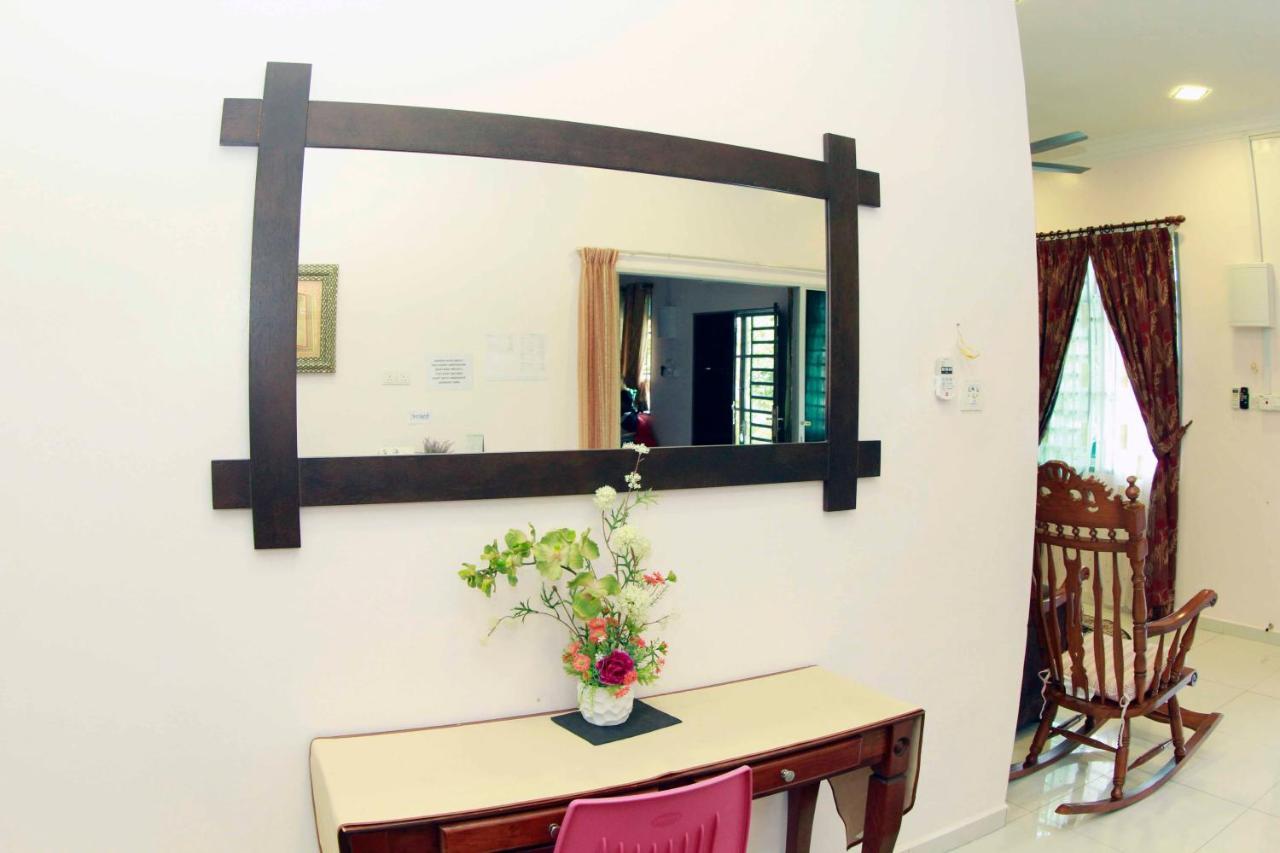 Twin Castle Homestay กัวลาปิลาห์ ภายนอก รูปภาพ