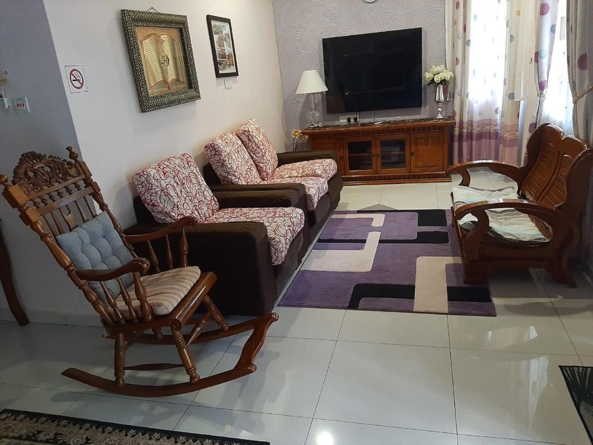 Twin Castle Homestay กัวลาปิลาห์ ภายนอก รูปภาพ