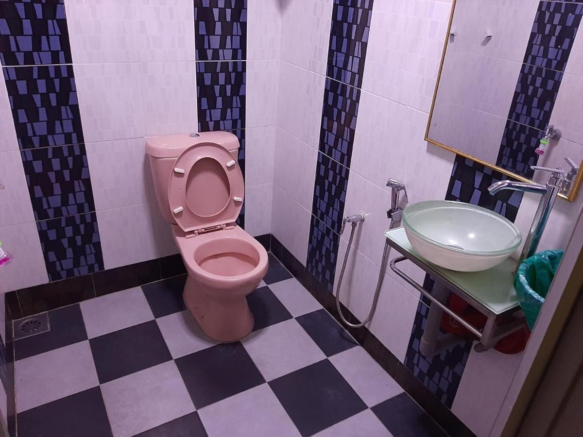 Twin Castle Homestay กัวลาปิลาห์ ภายนอก รูปภาพ