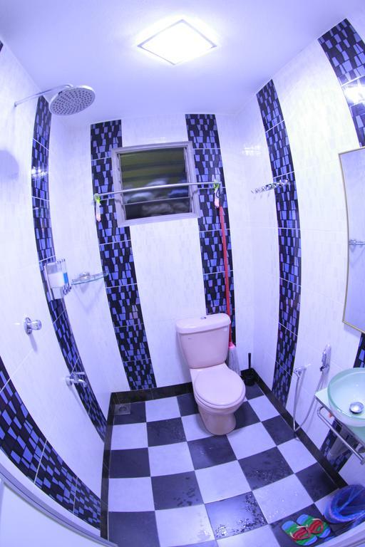 Twin Castle Homestay กัวลาปิลาห์ ภายนอก รูปภาพ