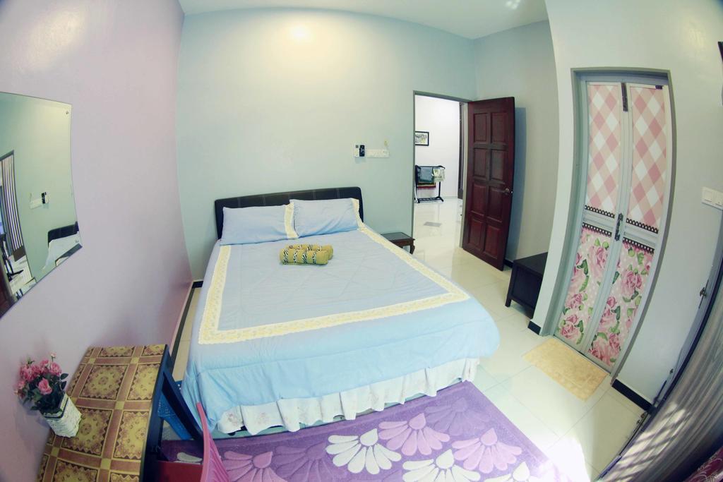 Twin Castle Homestay กัวลาปิลาห์ ภายนอก รูปภาพ