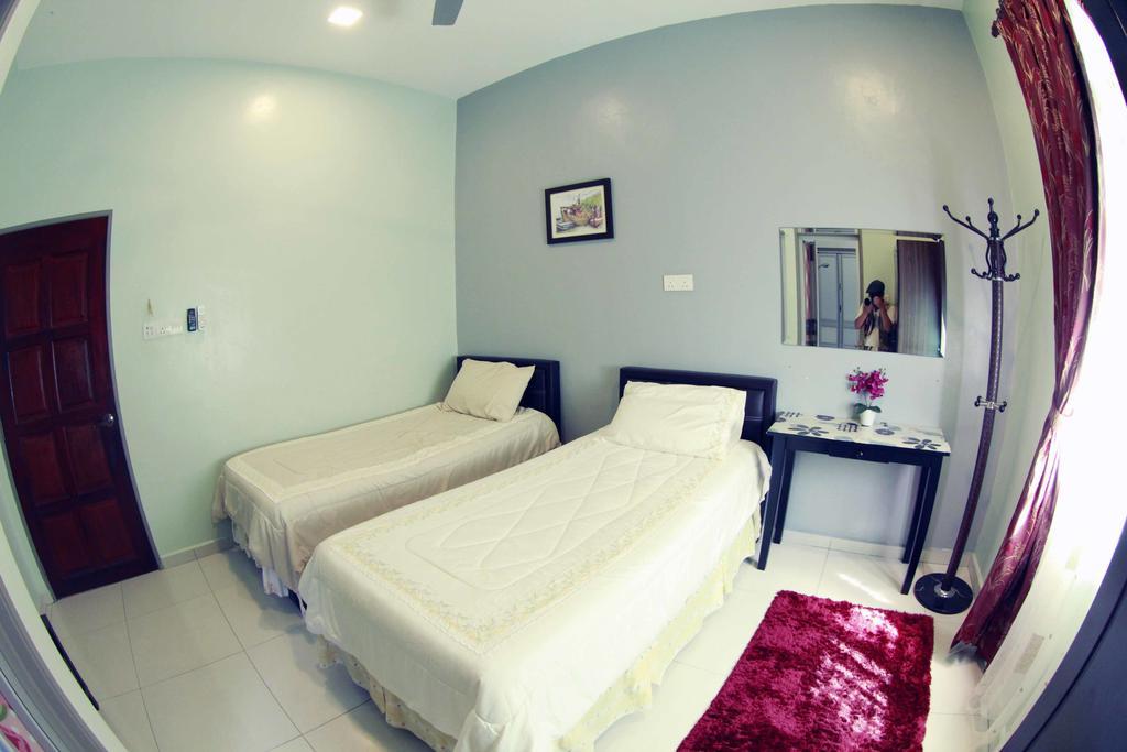 Twin Castle Homestay กัวลาปิลาห์ ภายนอก รูปภาพ