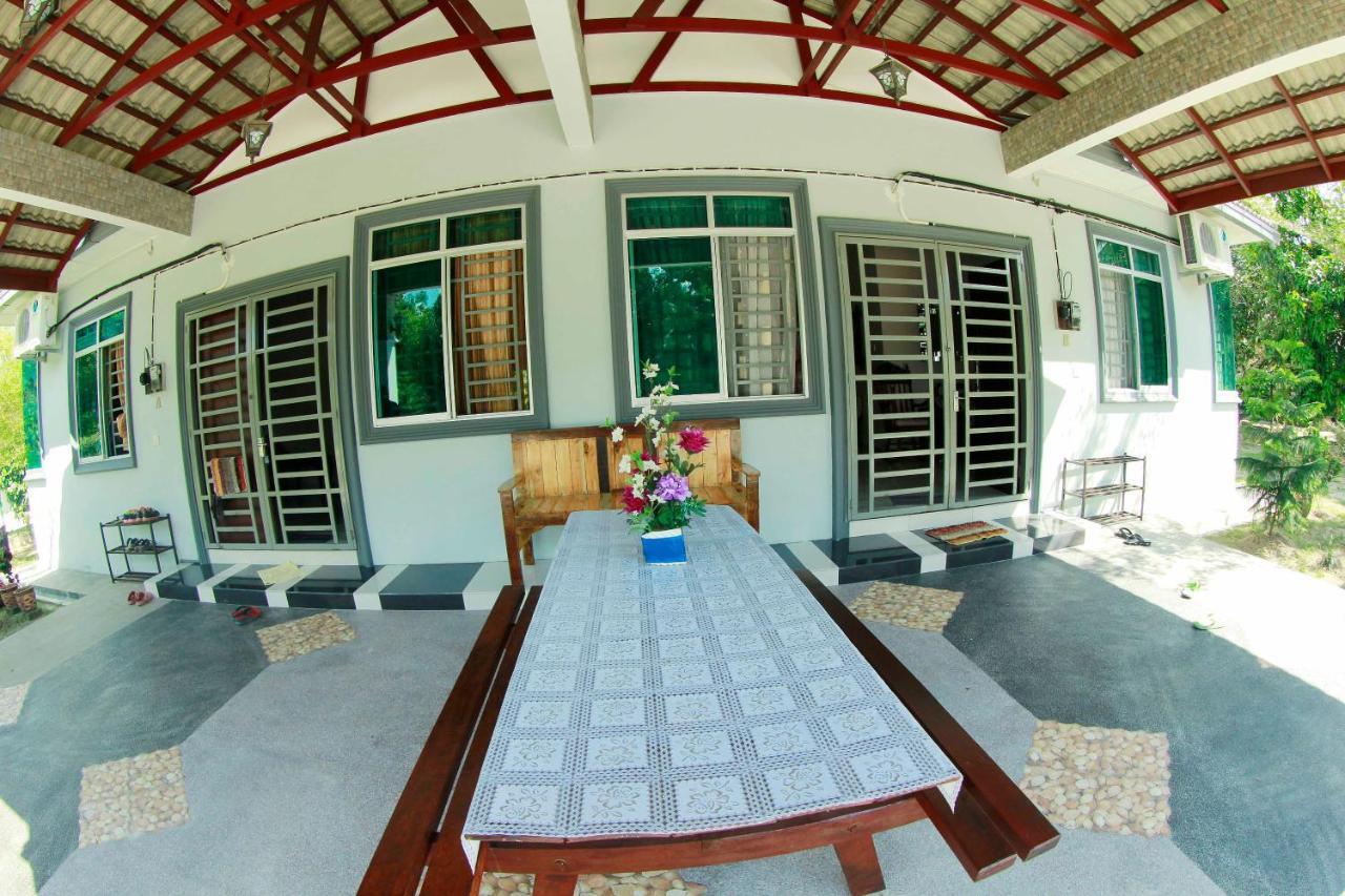 Twin Castle Homestay กัวลาปิลาห์ ภายนอก รูปภาพ